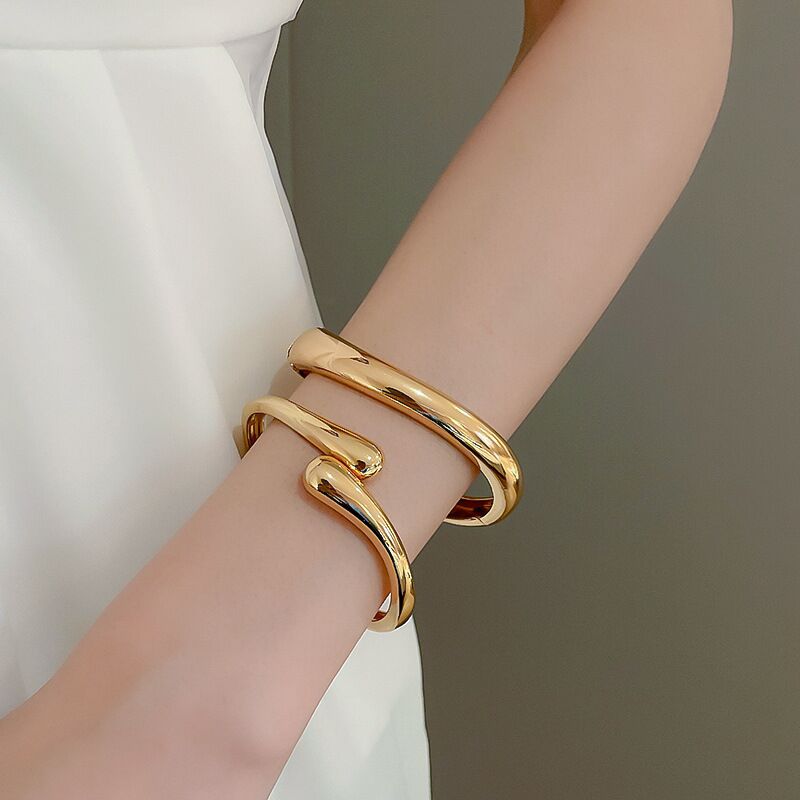 High-end simple bracelet