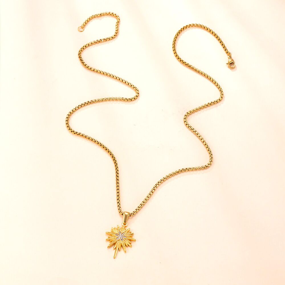 14K Gold Star Pendant Necklace