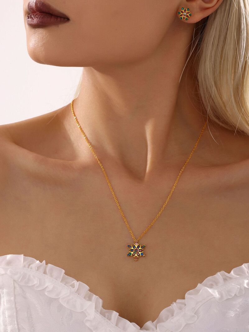 18K Gold Snowflake Necklace