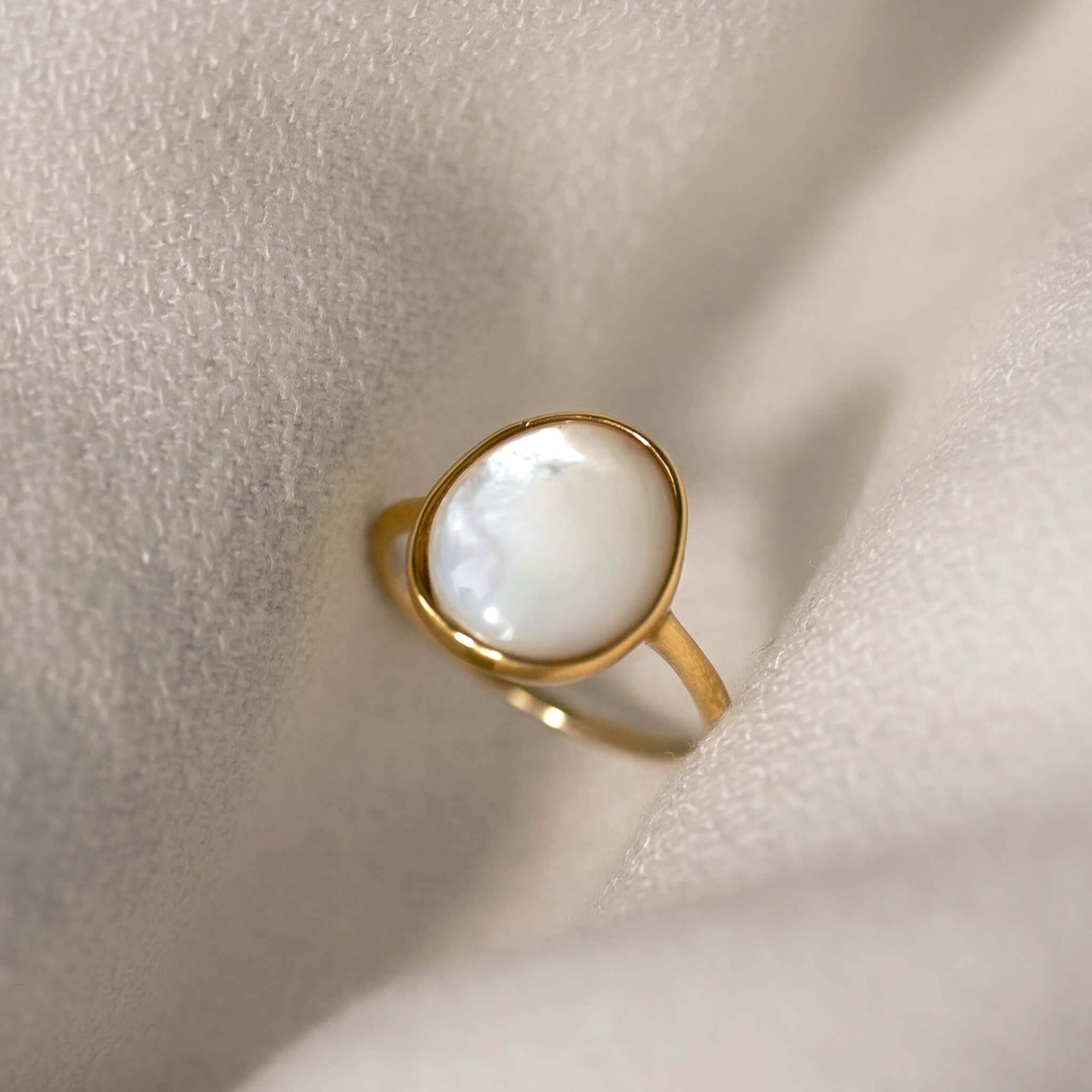 Mother of Pearl Ring - Margit