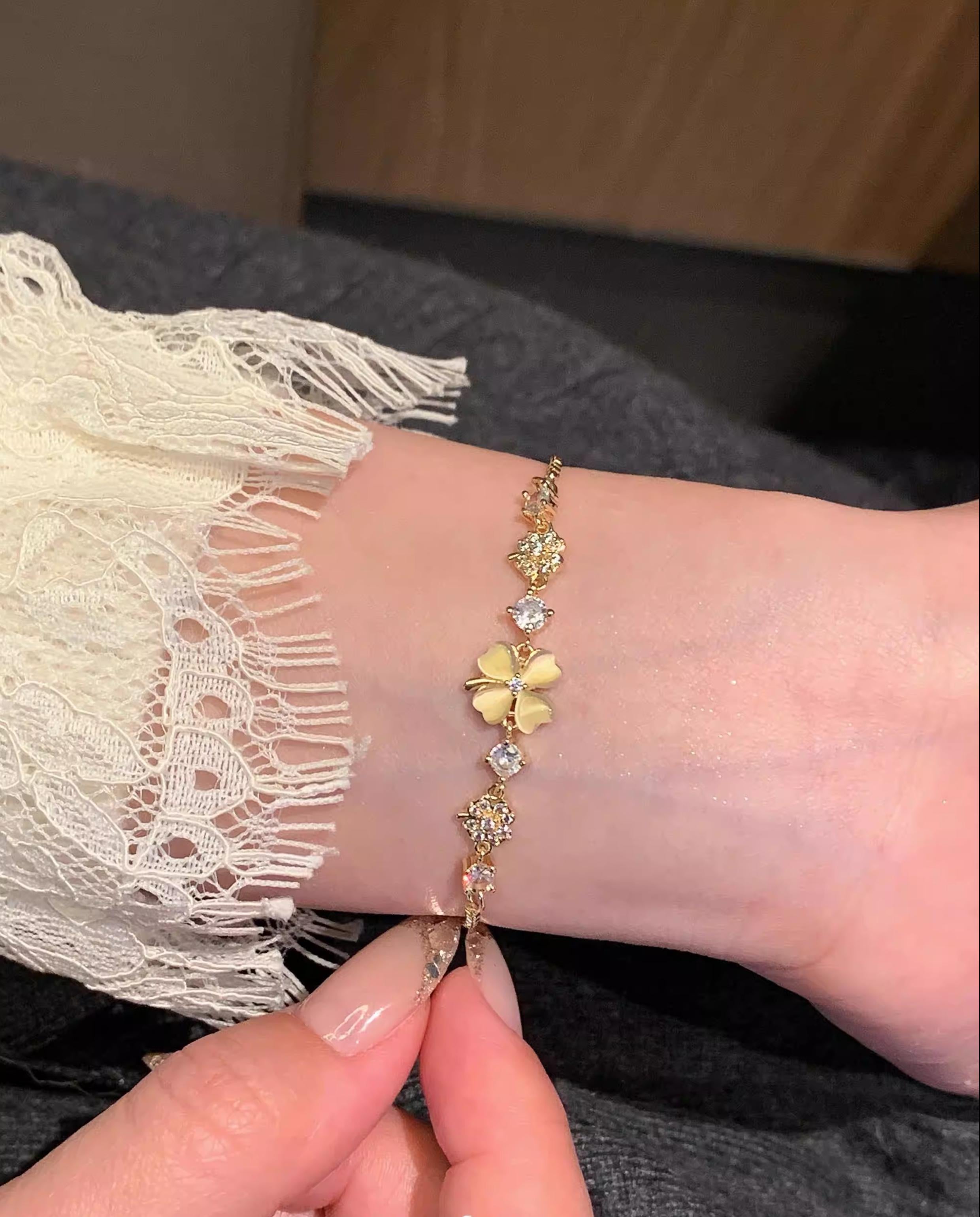 Lucky Clover Adjustable Chain