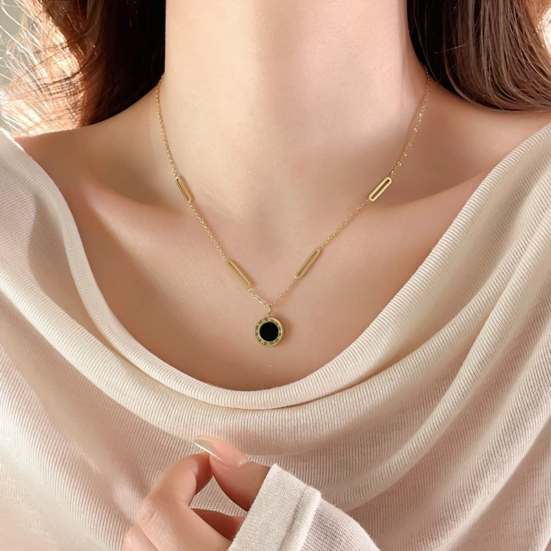 Luxe Reversible Pendant Chain