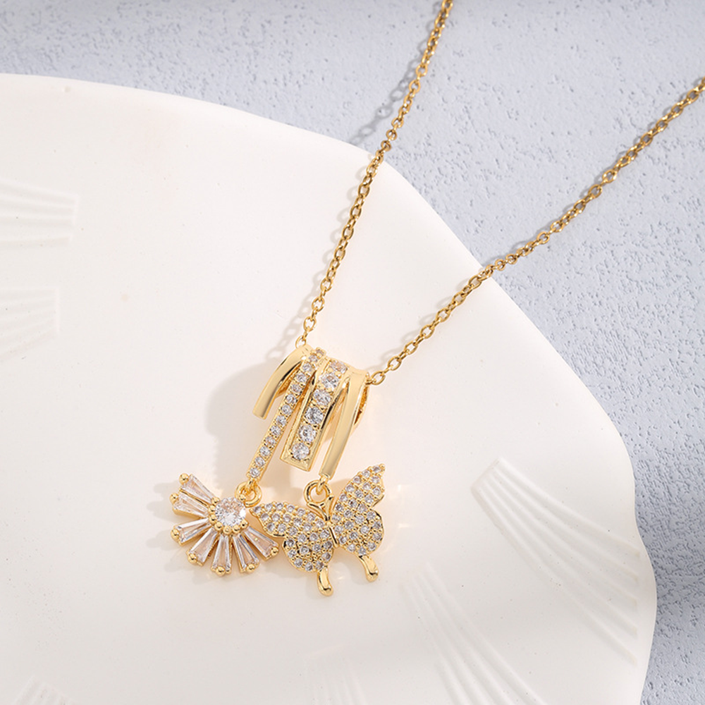 Delicate Moving Tassel Butterfly