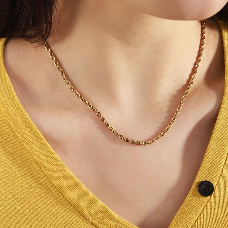 18K Gold Twist Necklace
