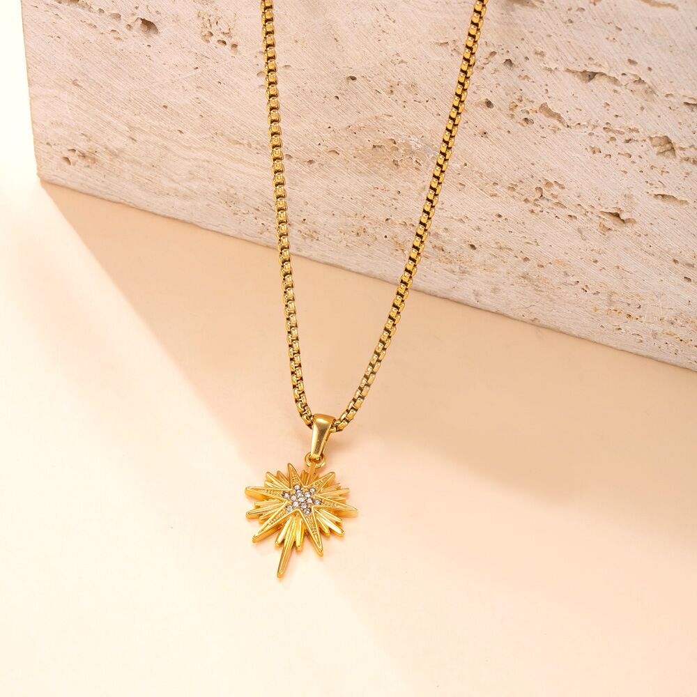 14K Gold Star Pendant Necklace